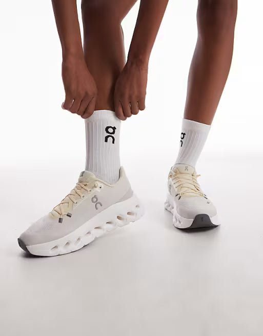 ON RUNNING CHAUSSURE